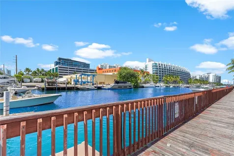 2811 NE 185th Street Aventura FL 33180