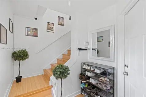 2811 NE 185th Street Aventura FL 33180