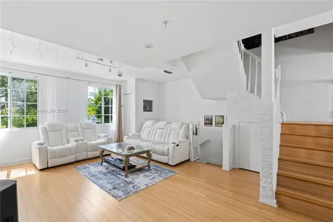 2811 NE 185th Street Aventura FL 33180