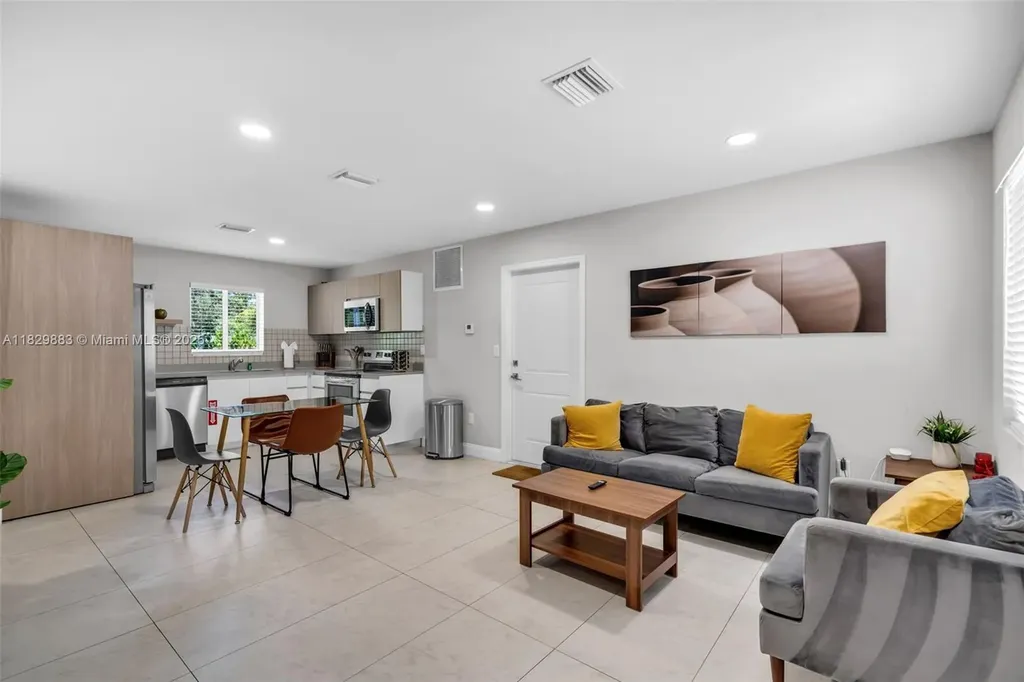 507 NW 8th Avenue #1 Fort Lauderdale FL 33311