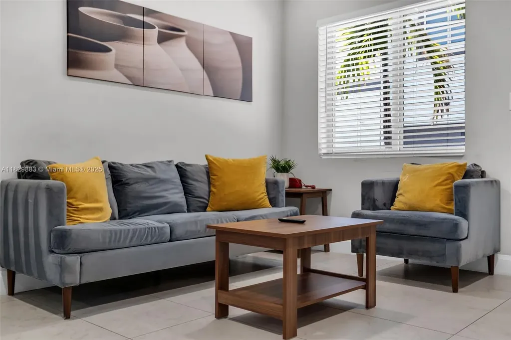 507 NW 8th Avenue #1 Fort Lauderdale FL 33311