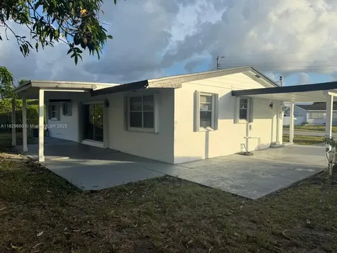 18535 NW 39th Court Miami Gardens FL 33055