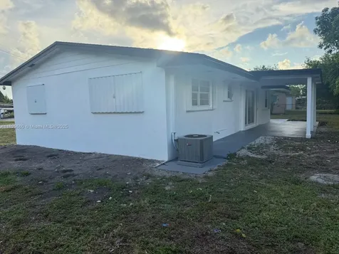18535 NW 39th Court Miami Gardens FL 33055
