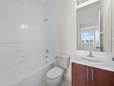 2504 SE 15th Court Homestead FL 33035