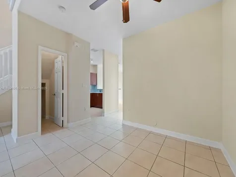2504 SE 15th Court Homestead FL 33035
