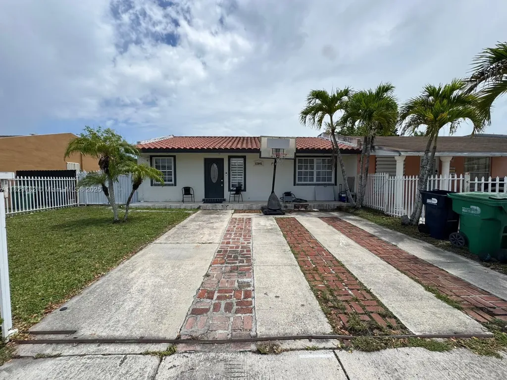12841 SW 54th Street Miami FL 33175