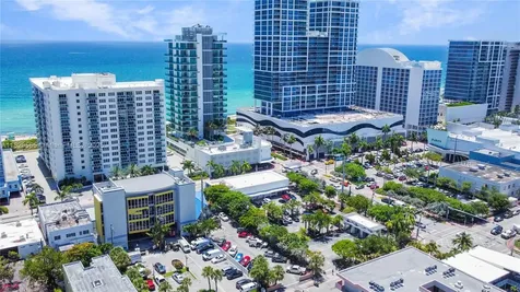 6930 Collins Avenue Miami Beach FL 33141