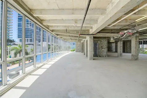 6930 Collins Avenue Miami Beach FL 33141