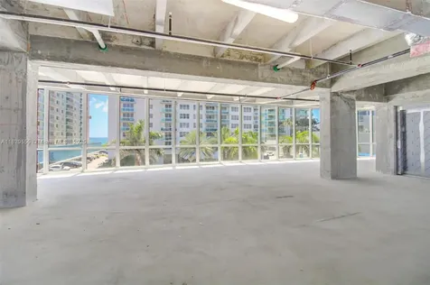 6930 Collins Avenue Miami Beach FL 33141