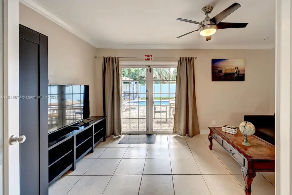 1228 Johnson Street Hollywood FL 33019