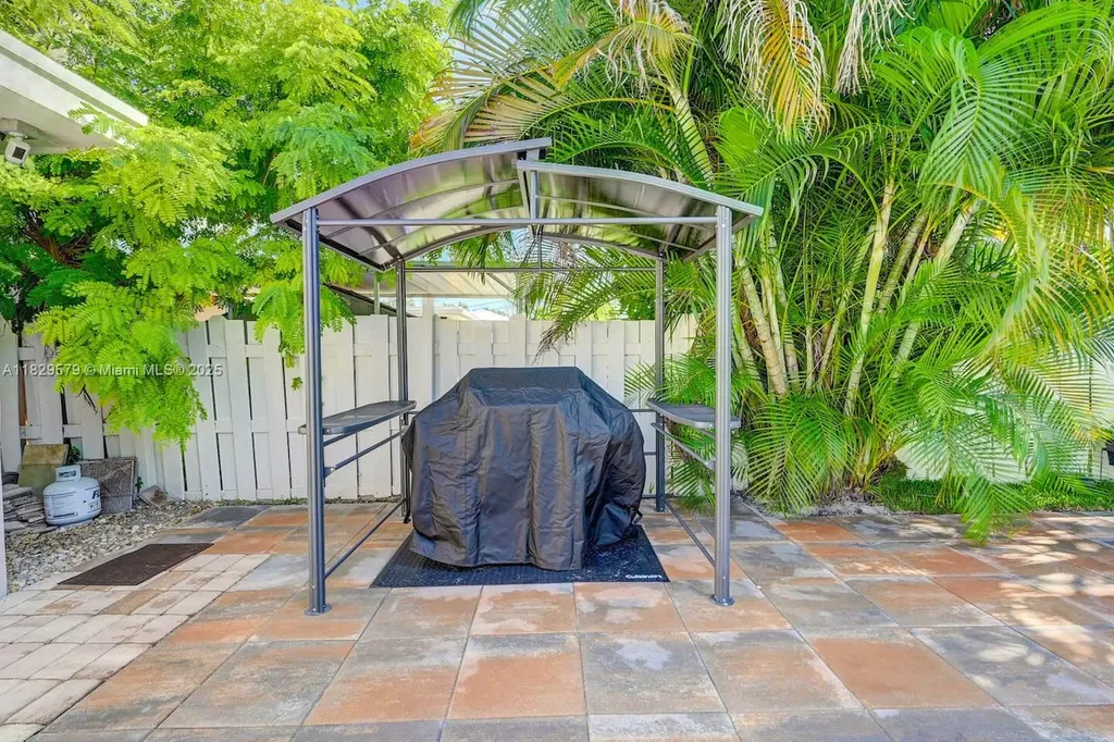 1228 Johnson Street Hollywood FL 33019