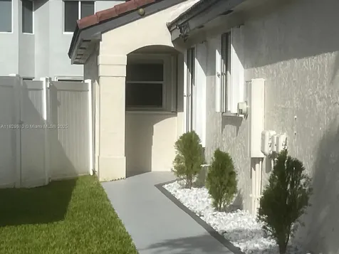 2383 SW 177th Terrace Miramar FL 33029