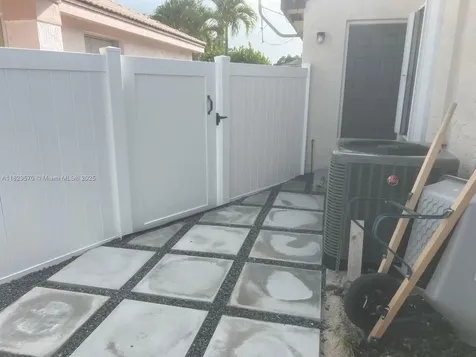 2383 SW 177th Terrace Miramar FL 33029