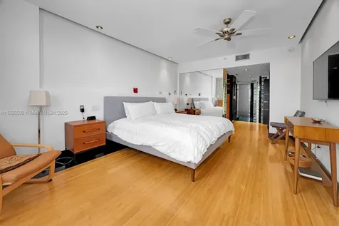 251 Crandon Boulevard Key Biscayne FL 33149