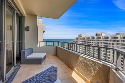 251 Crandon Boulevard Key Biscayne FL 33149
