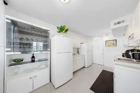 3161 S Ocean Drive Hallandale Beach FL 33009