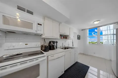3161 S Ocean Drive Hallandale Beach FL 33009