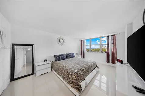 3161 S Ocean Drive Hallandale Beach FL 33009