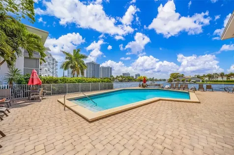 3161 S Ocean Drive Hallandale Beach FL 33009