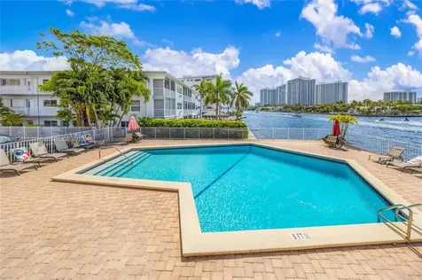 3161 S Ocean Drive Hallandale Beach FL 33009