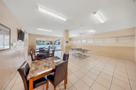 3161 S Ocean Drive Hallandale Beach FL 33009