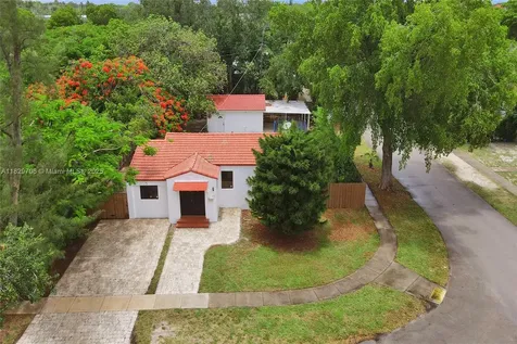 871 NE 122nd Street North Miami FL 33161
