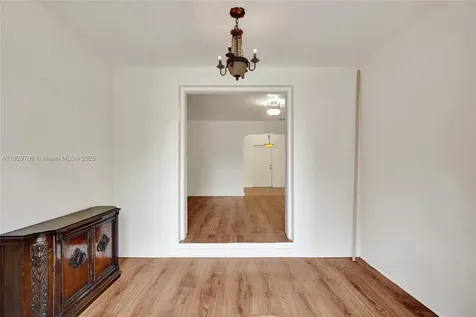 871 NE 122nd Street North Miami FL 33161