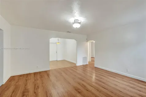 871 NE 122nd Street North Miami FL 33161