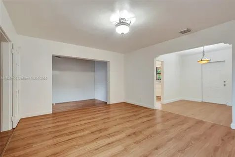 871 NE 122nd Street North Miami FL 33161