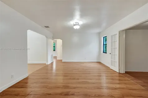 871 NE 122nd Street North Miami FL 33161