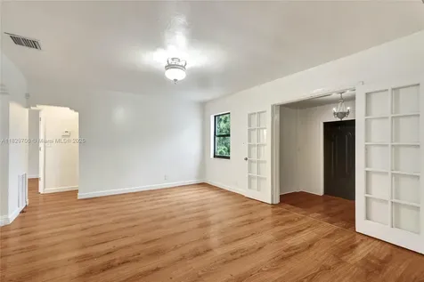 871 NE 122nd Street North Miami FL 33161