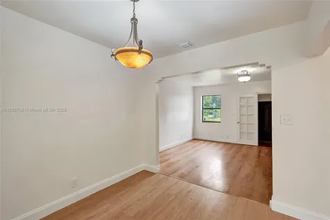 871 NE 122nd Street North Miami FL 33161