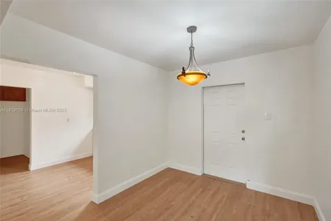 871 NE 122nd Street North Miami FL 33161