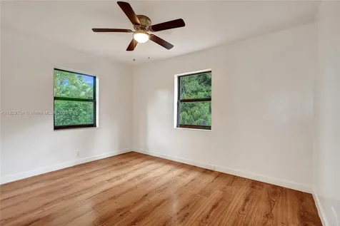 871 NE 122nd Street North Miami FL 33161