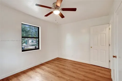 871 NE 122nd Street North Miami FL 33161