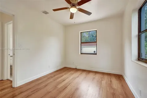 871 NE 122nd Street North Miami FL 33161
