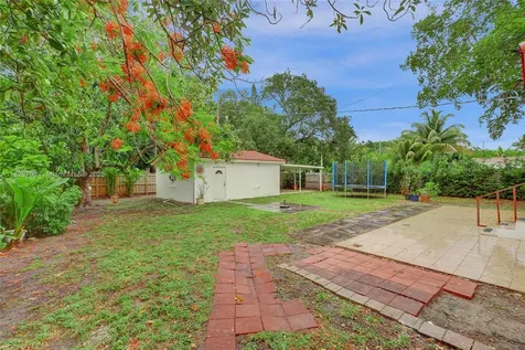 871 NE 122nd Street North Miami FL 33161