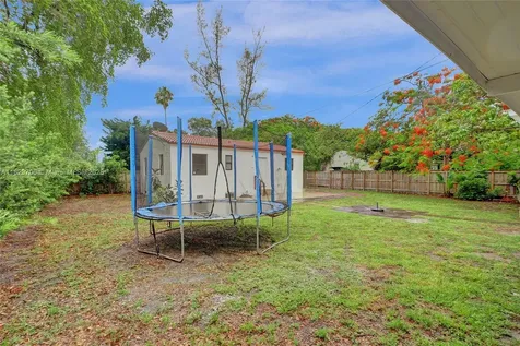 871 NE 122nd Street North Miami FL 33161