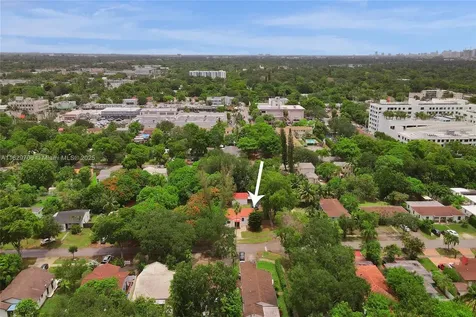 871 NE 122nd Street North Miami FL 33161