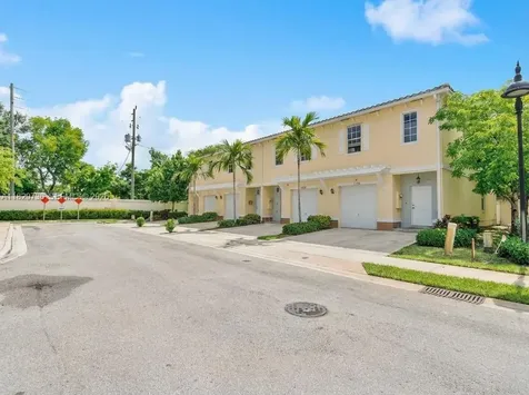 1128 NW 40th Terrace Lauderhill FL 33313