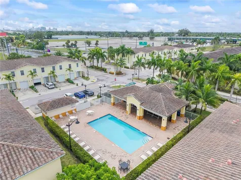 1128 NW 40th Terrace Lauderhill FL 33313