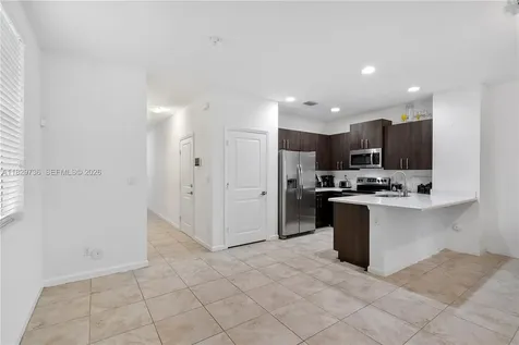 1128 NW 40th Terrace Lauderhill FL 33313