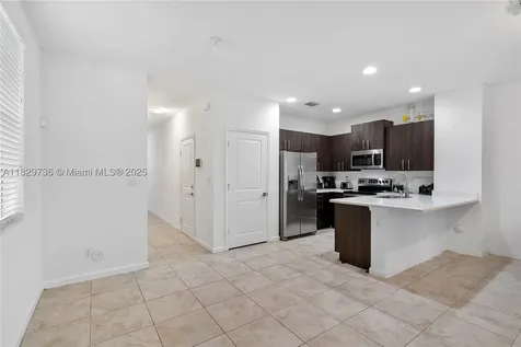 1128 NW 40th Terrace Lauderhill FL 33313