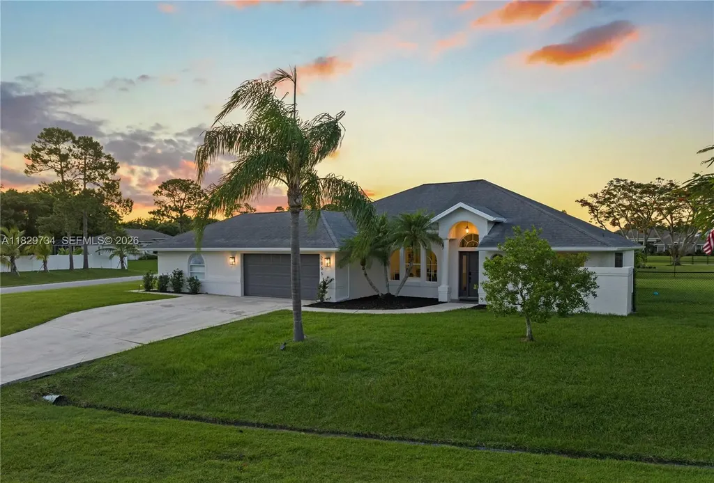 2055 SW Aaron Lane Port St. Lucie FL 34953