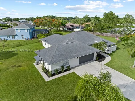 2055 SW Aaron Lane Port St. Lucie FL 34953