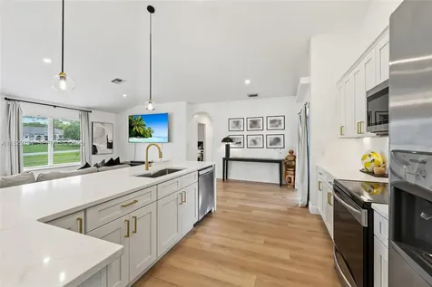 2055 SW Aaron Lane Port St. Lucie FL 34953
