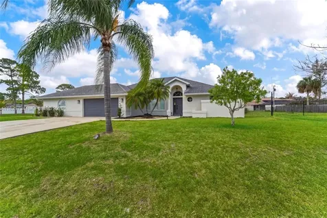 2055 SW Aaron Lane Port St. Lucie FL 34953