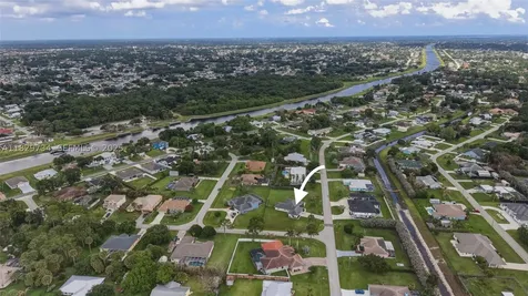 2055 SW Aaron Lane Port St. Lucie FL 34953