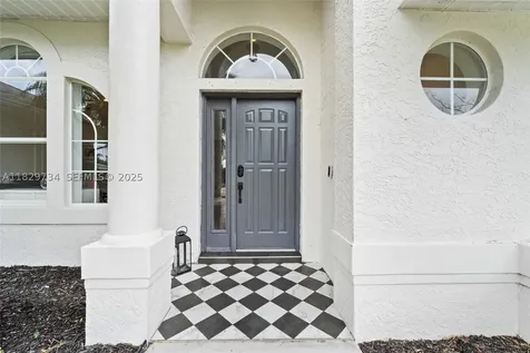 2055 SW Aaron Lane Port St. Lucie FL 34953