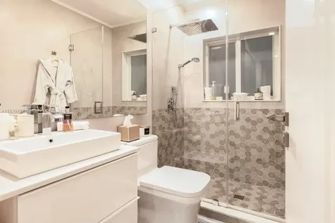 1535 Robbia Avenue Coral Gables FL 33146